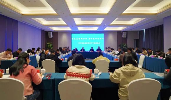 汉寿县纪委监委召开青年干部座谈会