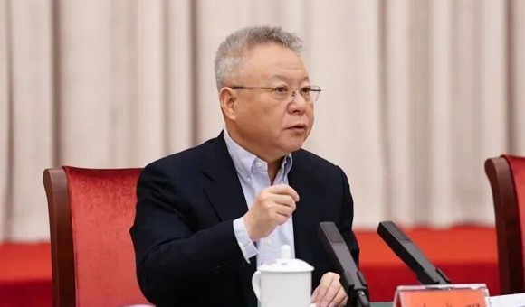 沈晓明主持树立和践行正确政绩观学习教育读书班暨省委理论学习中心组集体学习